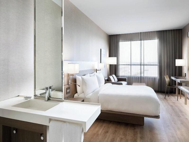 Ac Hotel Portland Downtown/Waterfront image