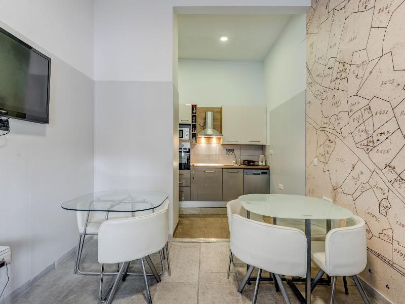 Adriatic Hostel