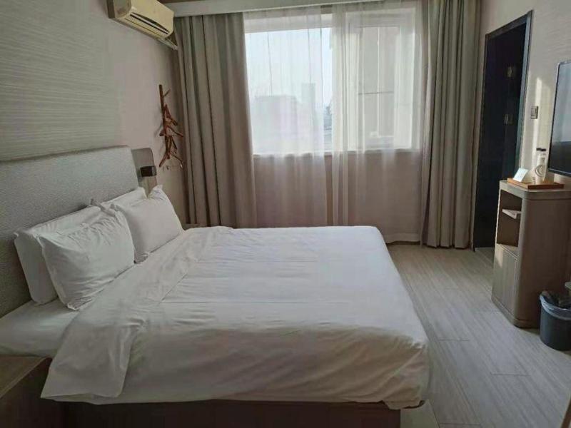 ibis Tianjin Wuqing image