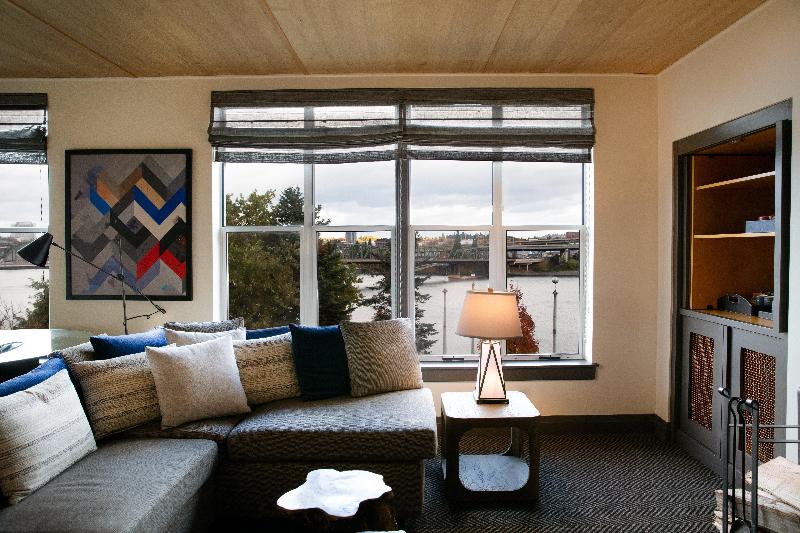 Kimpton RiverPlace Hotel image
