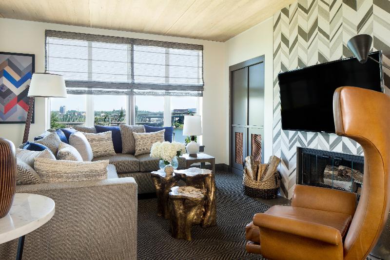 Kimpton RiverPlace Hotel image