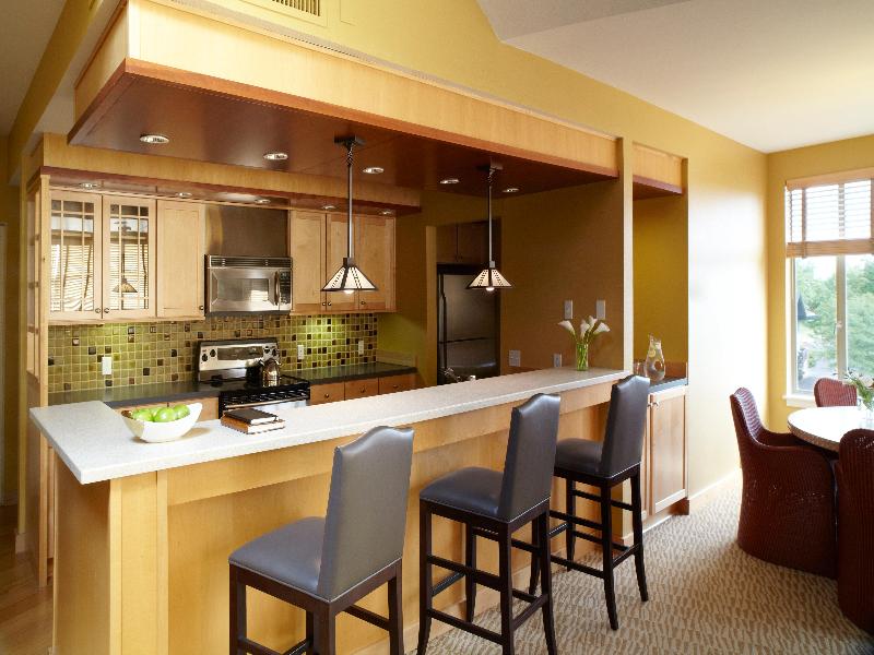 Kimpton RiverPlace Hotel image