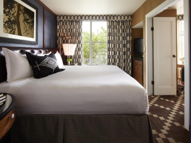 Kimpton RiverPlace Hotel image