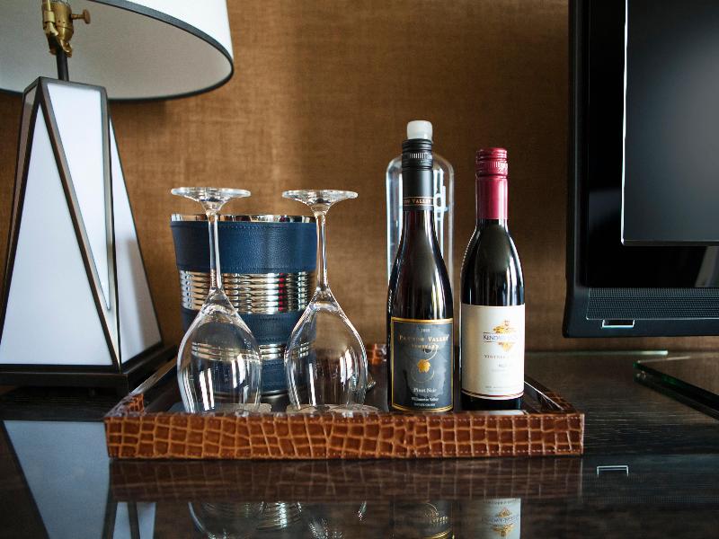 Kimpton RiverPlace Hotel image