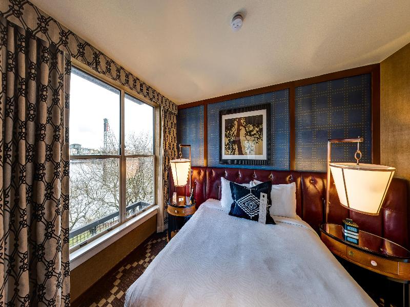 Kimpton RiverPlace Hotel image
