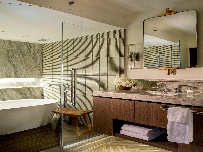 Kimpton RiverPlace Hotel image