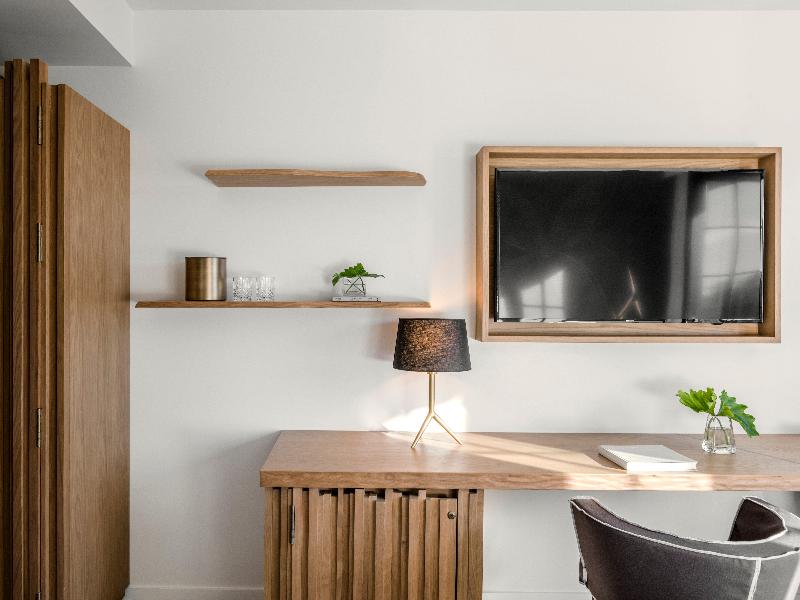 Kimpton La Peer Hotel image