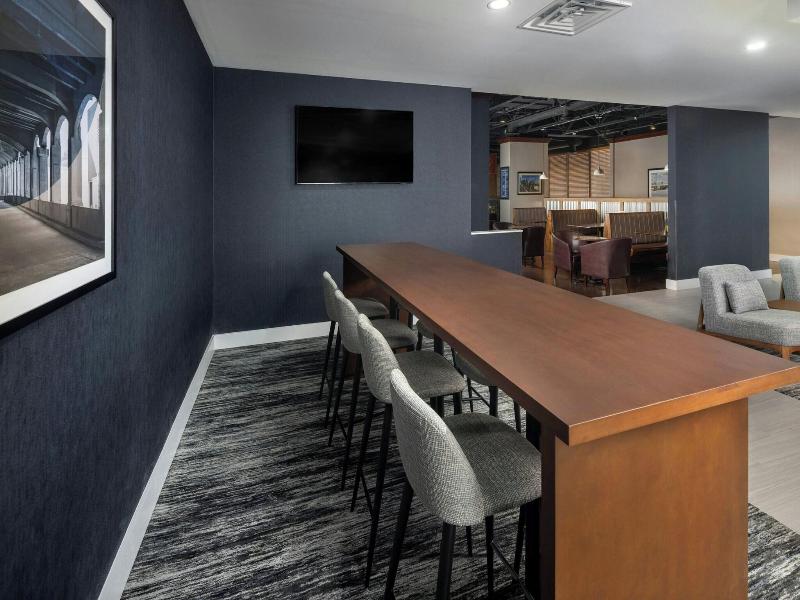 Four Points by Sheraton Kansas City Airport