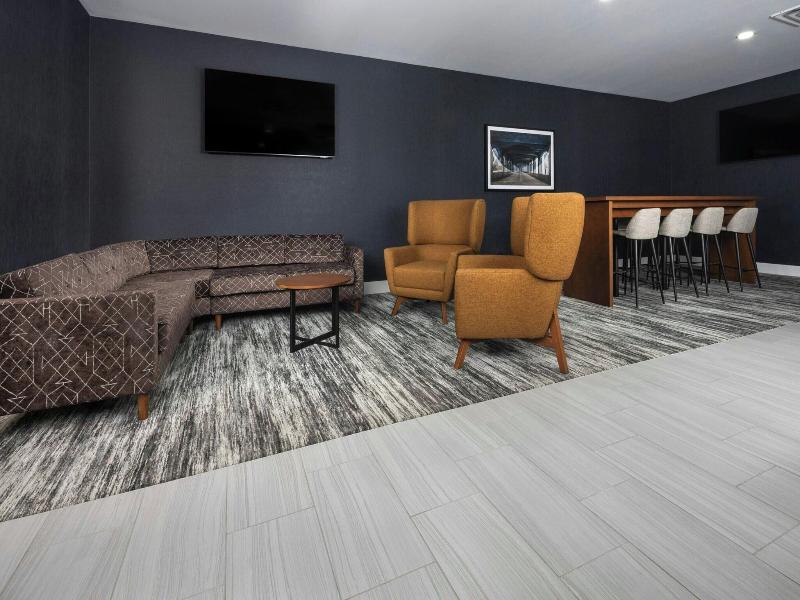 Four Points by Sheraton Kansas City Airport