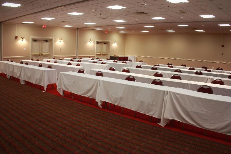 Four Points by Sheraton Kansas City Airport image