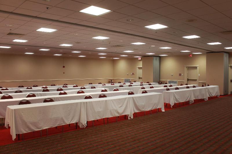 Four Points by Sheraton Kansas City Airport image