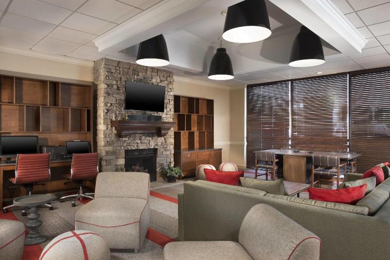 Four Points by Sheraton Kansas City Airport image
