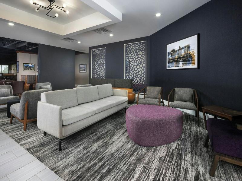Four Points by Sheraton Kansas City Airport