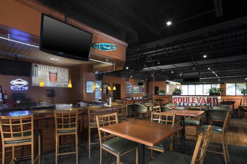 Four Points by Sheraton Kansas City Airport image