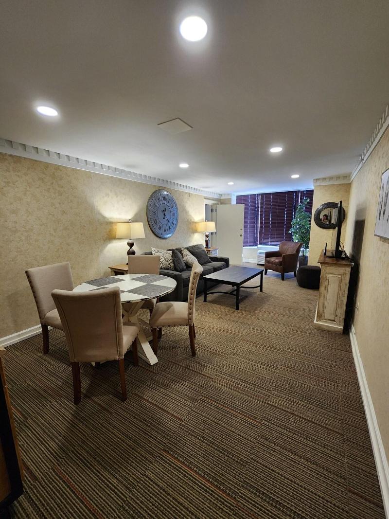 Four Points by Sheraton Kansas City Airport image