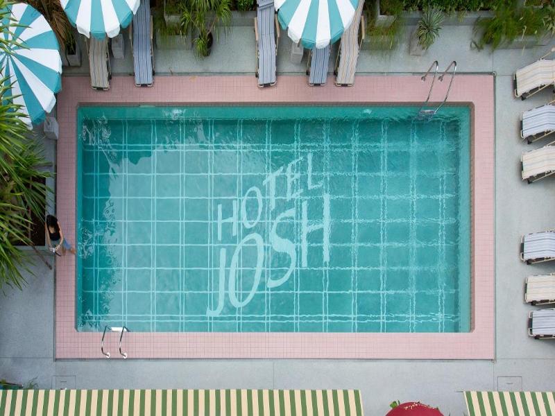 Josh Hotel image