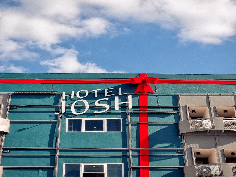Josh Hotel image