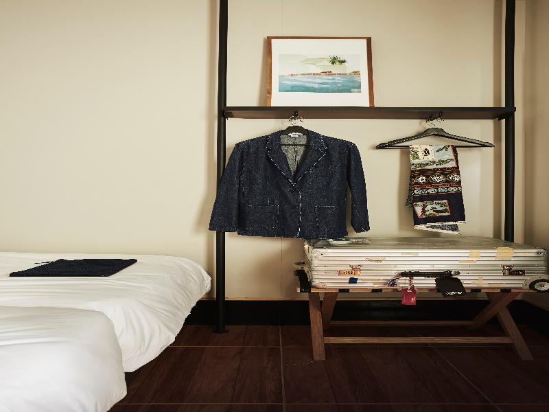 Josh Hotel image
