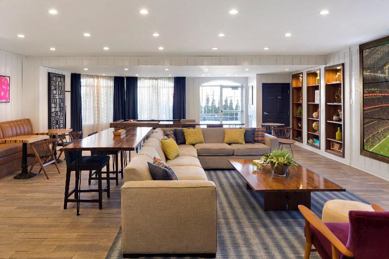 Holiday Inn Bloomington W MSP Airport Area