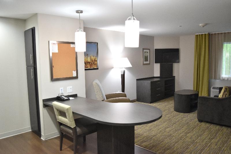 Candlewood Suites Kansas City - Independence photo 21