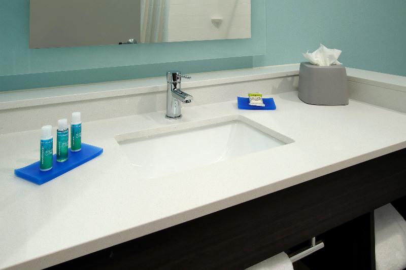 Holiday Inn Express Lake Charles South Casino Area