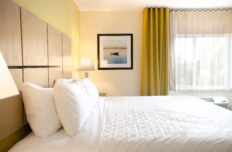 Candlewood Suites Lancaster West By IHG image