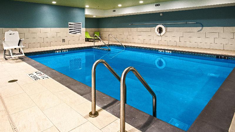 Holiday Inn Express & Suites Racine By IHG image