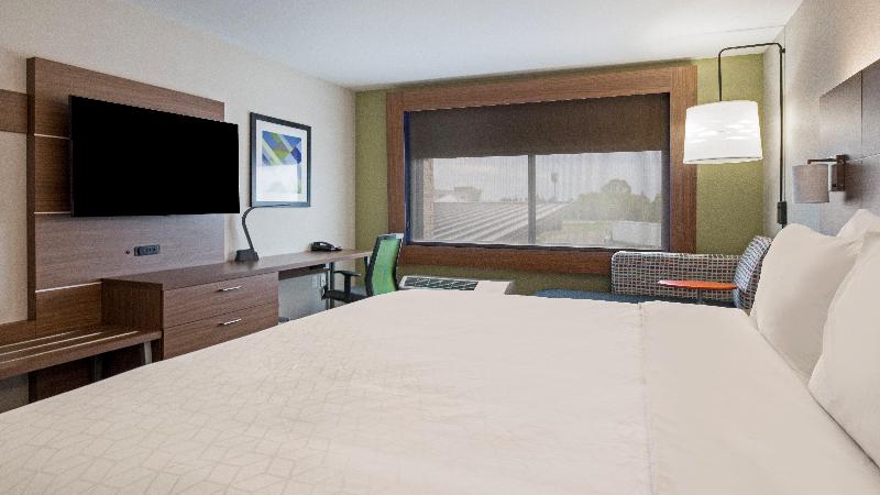 Holiday Inn Express & Suites Racine By IHG image