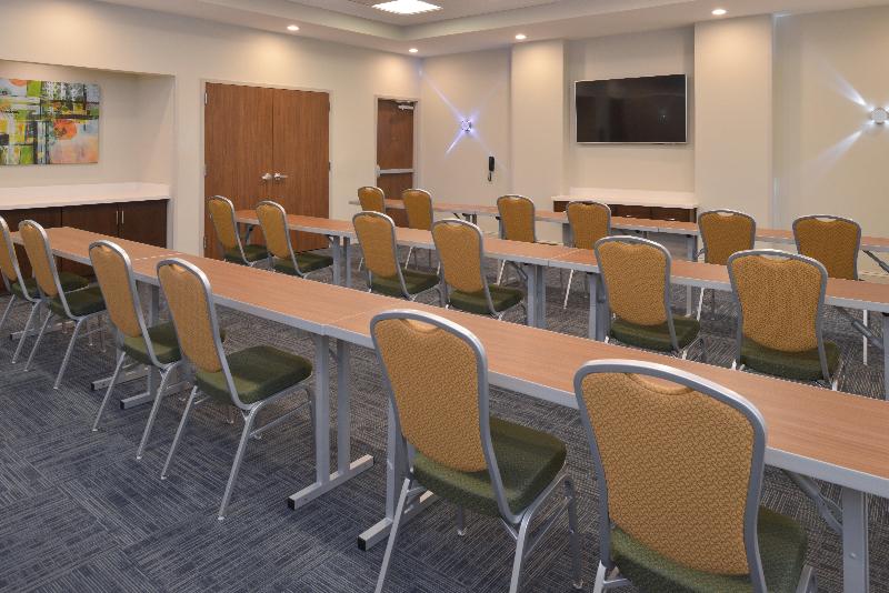 Holiday Inn Express Spring Hill By IHG image