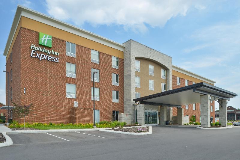 Holiday Inn Express Spring Hill By IHG image