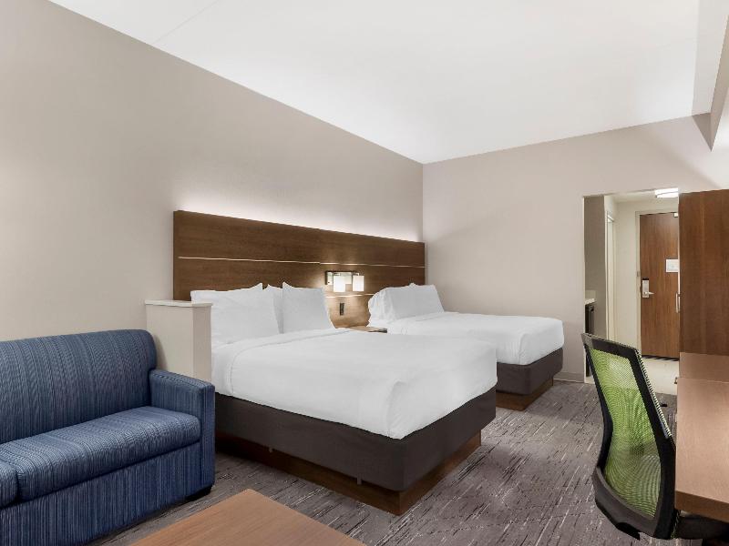 Holiday Inn Express Spring Hill By IHG image