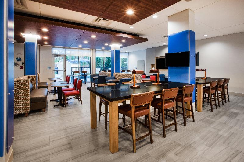 Holiday Inn Express Atlanta N - Woodstock