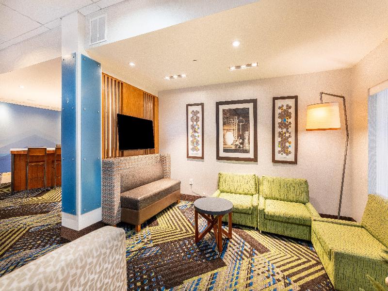 Holiday Inn Express Nashville North Springfield image
