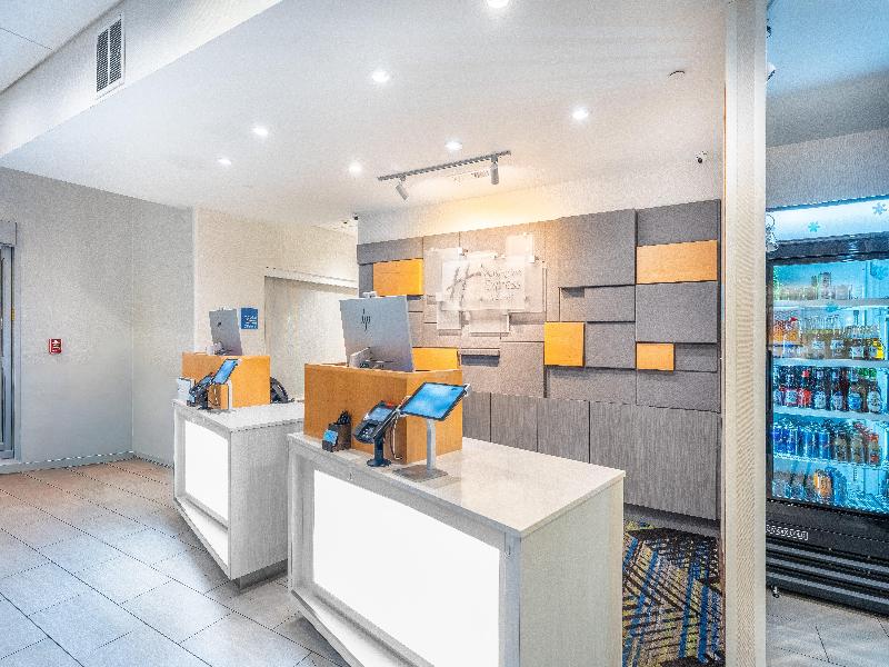 Holiday Inn Express Nashville North Springfield image