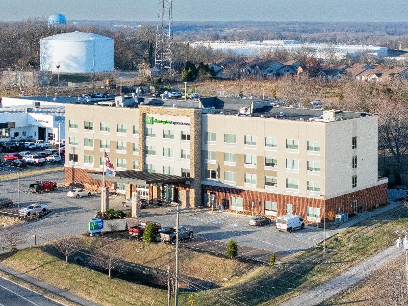 Holiday Inn Express Nashville North Springfield image