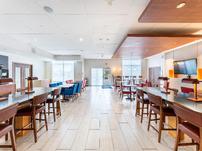 Holiday Inn Express Nashville North Springfield image