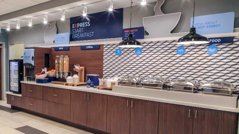 Holiday Inn Express Nashville North Springfield image