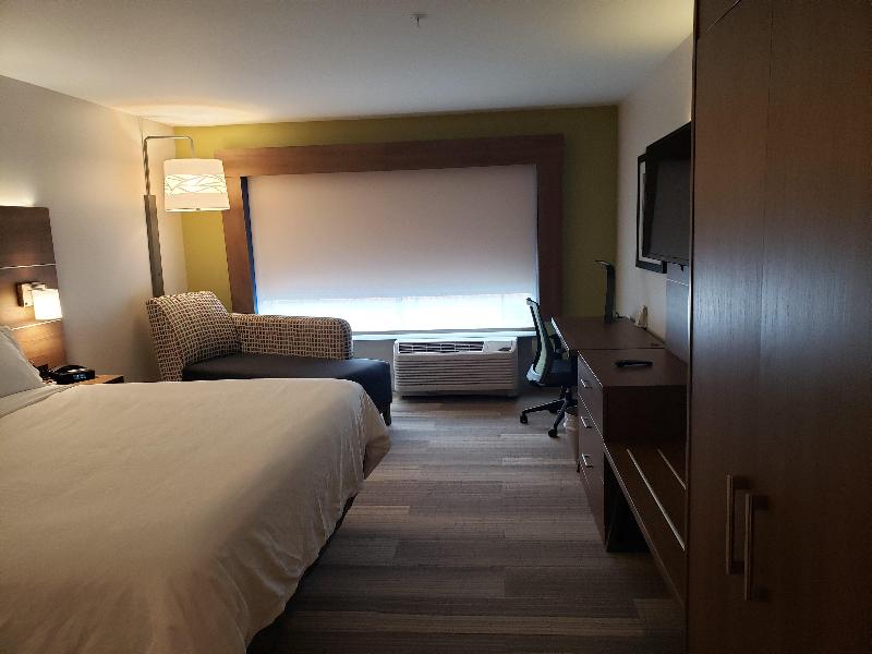 Holiday Inn Express Nashville North Springfield image