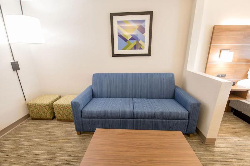 Holiday Inn Express Nashville North Springfield image