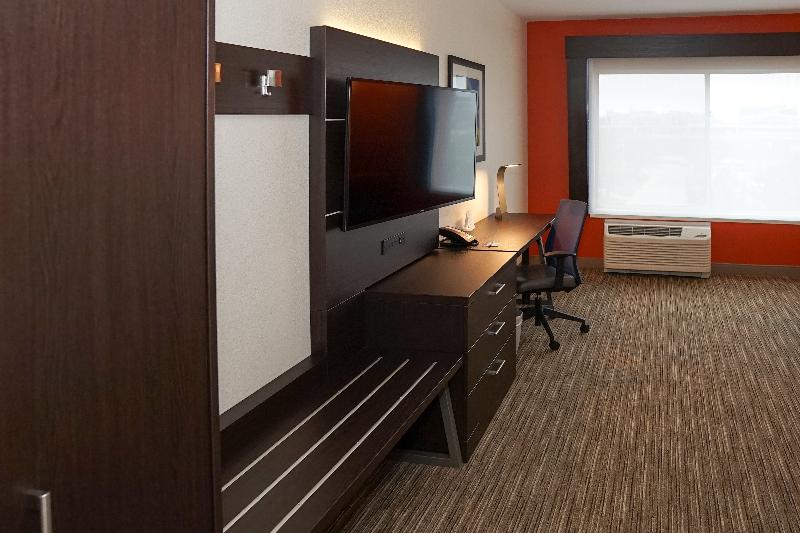 Holiday Inn Express Denver Aurora Medical Campus photo 19