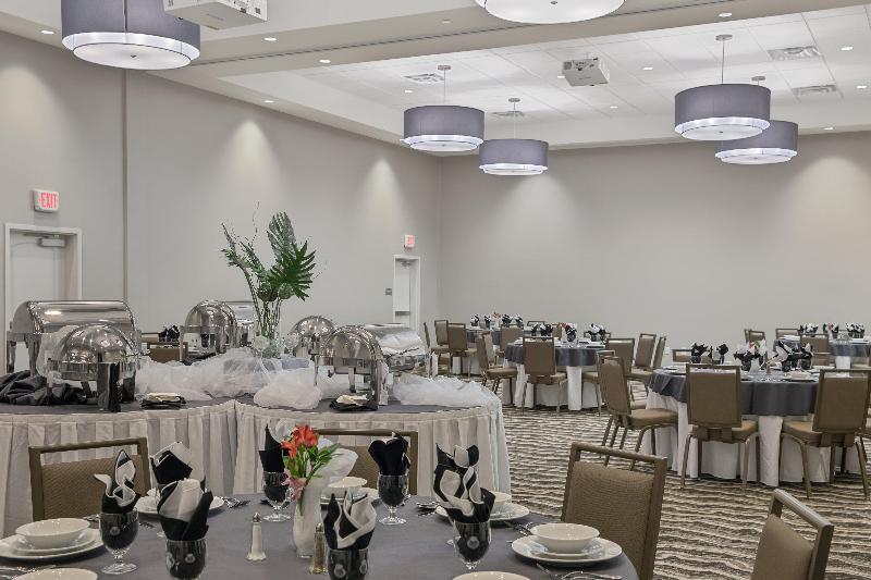 Staybridge Suites Florence - Center image