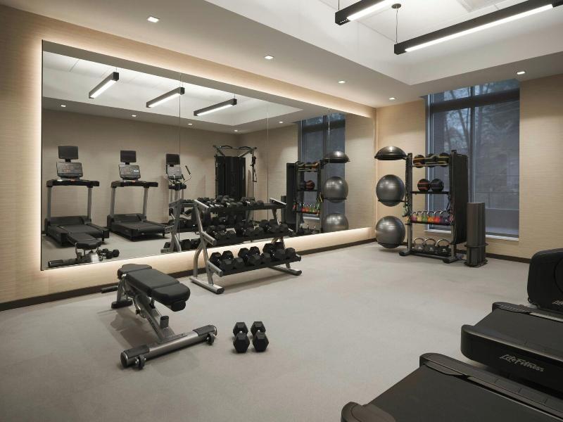 Holiday Inn & Suites-Asheville-Biltmore Vlg Area image