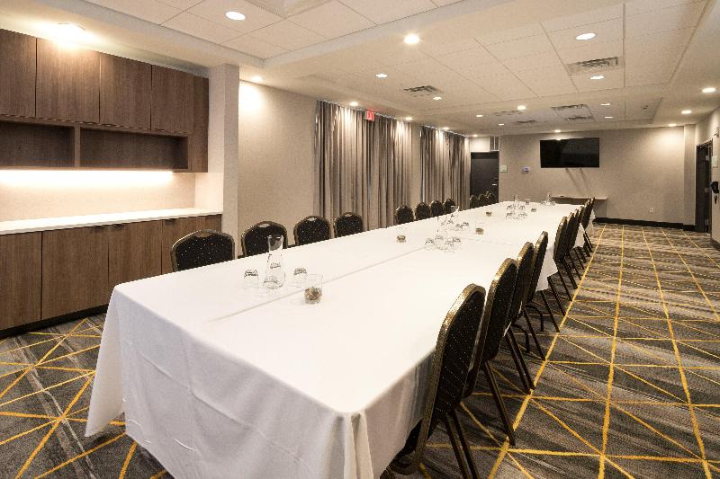 Holiday Inn & Suites Mount Pleasant By IHG image