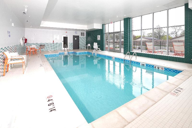 Holiday Inn & Suites Mount Pleasant By IHG image