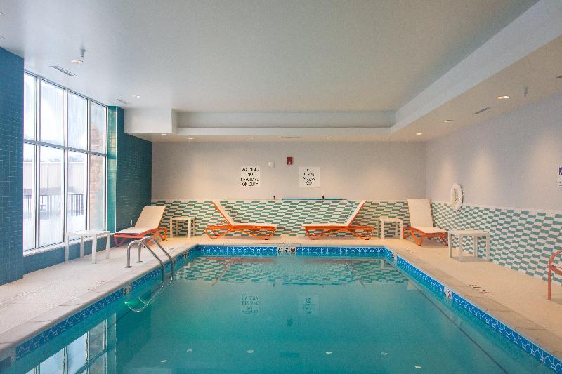 Holiday Inn & Suites Mount Pleasant By IHG image