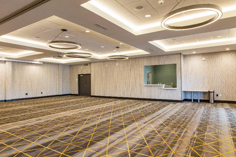Holiday Inn & Suites Mount Pleasant By IHG image