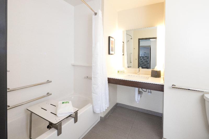 Holiday Inn & Suites Mount Pleasant By IHG image
