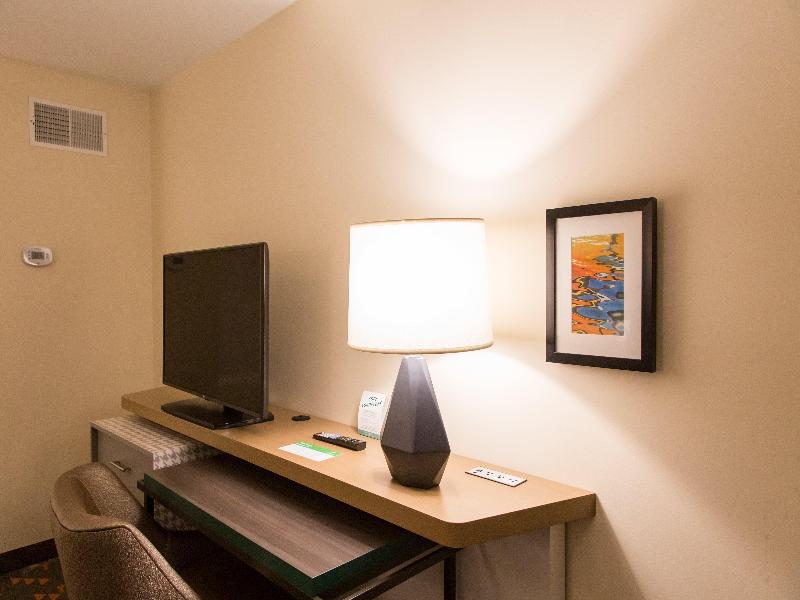 Holiday Inn & Suites Mount Pleasant By IHG image