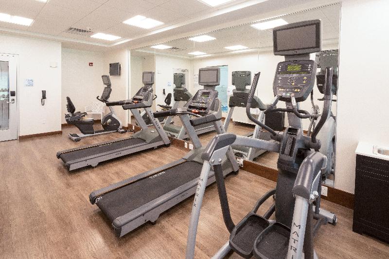 Holiday Inn Express & Suites Portage image