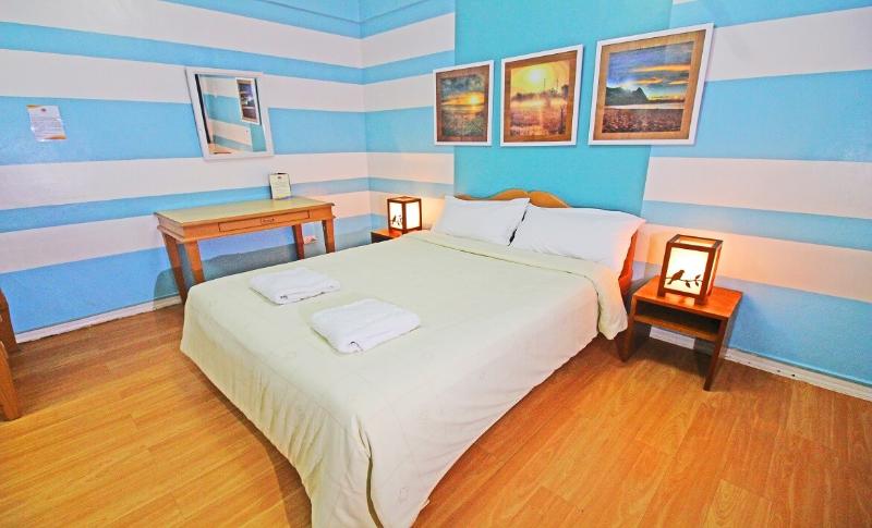 Caliraya Resort Club image